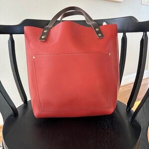 Portland Leather Classic Tote, Lobster or Chili, BNNU